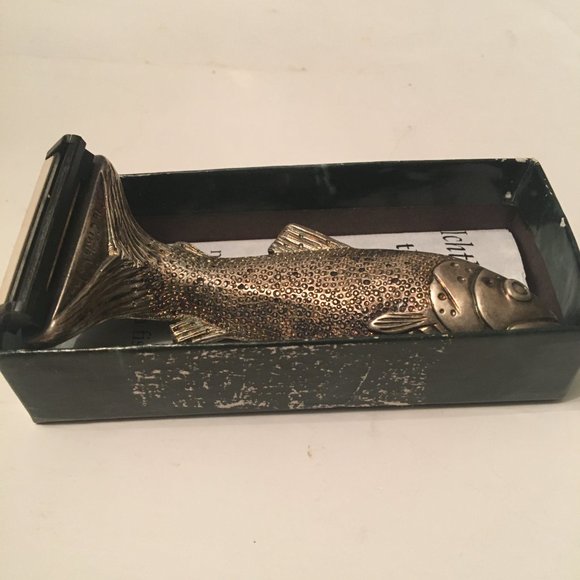 Vintage trout razor and Decorative Plate for Automobiles - Picture 13 of 15